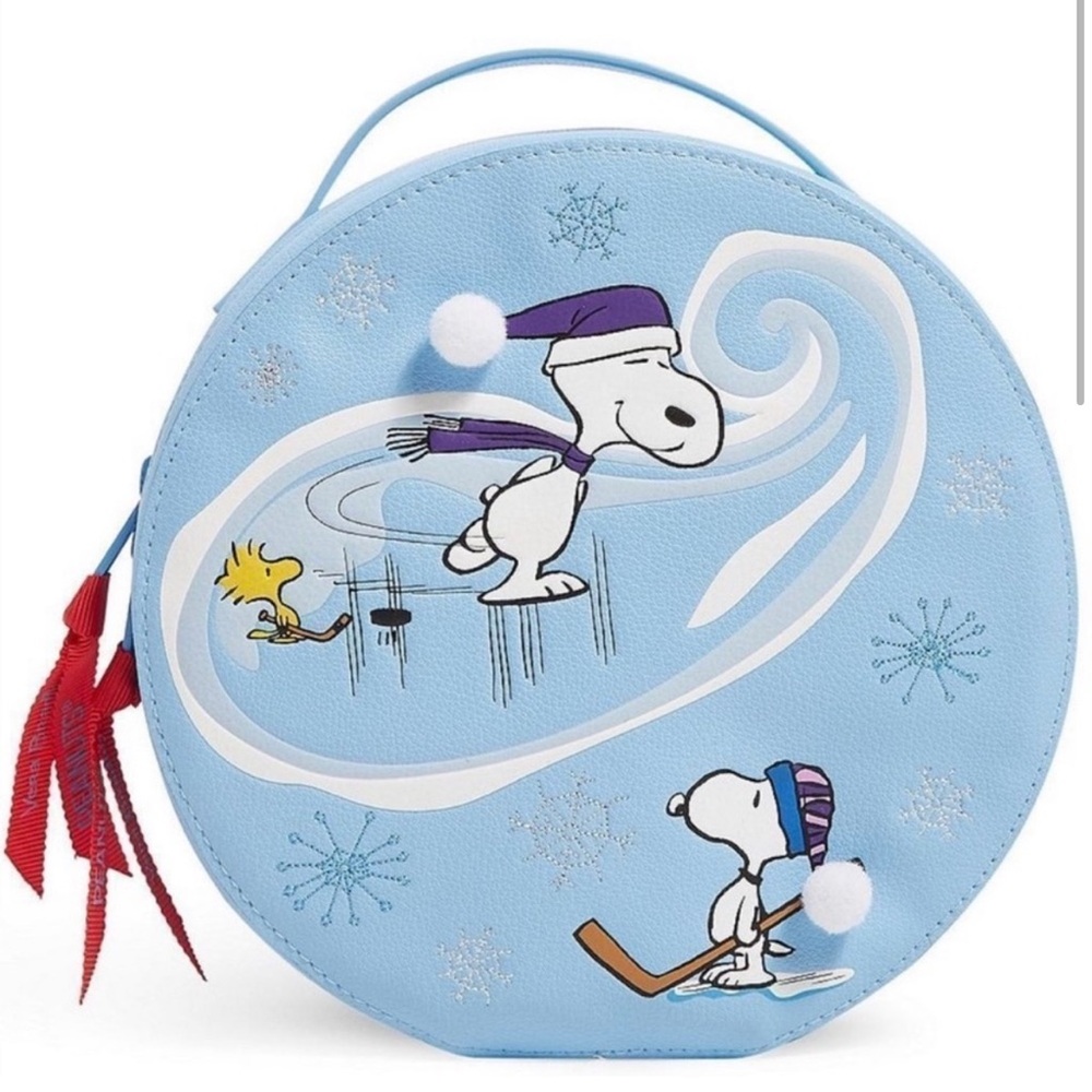 Vera Bradley Cosmetic Case - Ski Slope Snoopy - New with Tags